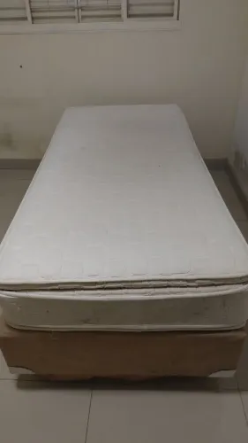  Box solteiro com colchão 