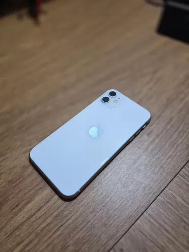 iPhone 11 128gb branco