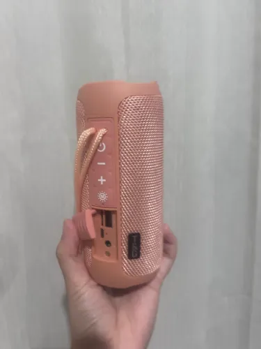 caixa de som portátil sem fio T&G TG227 em acabamento rosa
