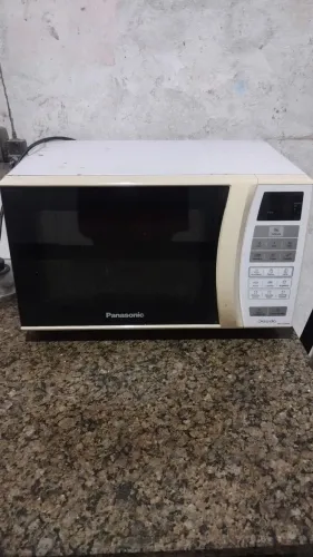 VENDO MICROONDAS SEMI NOVO