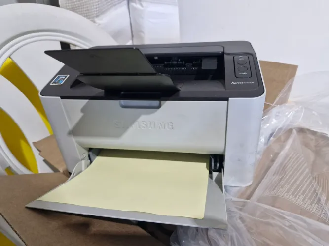 Impressora a laser Samsung m2020w