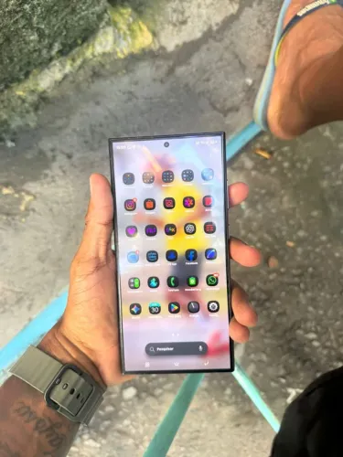 SAMSUNG S24 ULTRA  256 GB