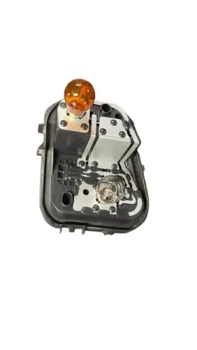 Circuito lanterna lateral traseira direita Renault Fluence 2011 a 2015