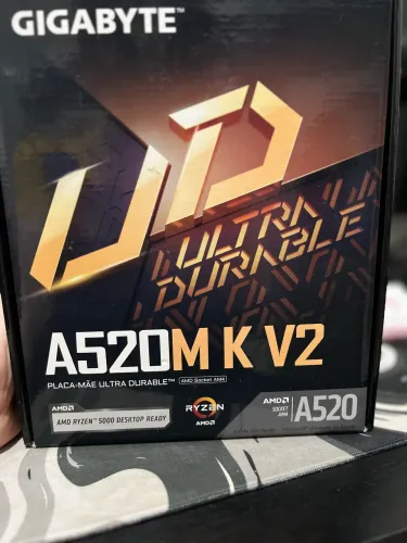 Placa Mãe A520M K V2 AMD AM4 MATX DDR4 Gigabyte Cor Preto