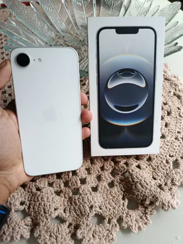 iPhone 16e 128gb novo