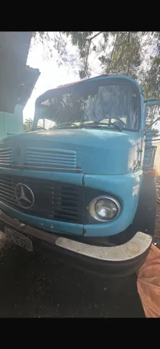 Vendo Mercedes Benz1113 carroceria 7m
