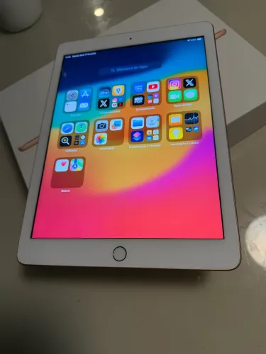 iPad 6ª geração Wi-Fi 32 GB Gold