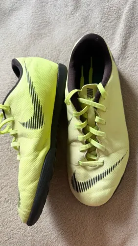 Chuteira Nike 