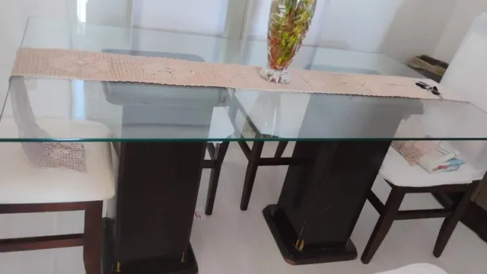 MESA DE JANTAR 6 LUGARES COM TAMPO DE VIDRO TEMPERADO - 1,65x0,85cm SEM AS CADEIRAS