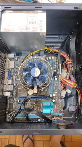 Desktop Asus P8H61M-LE