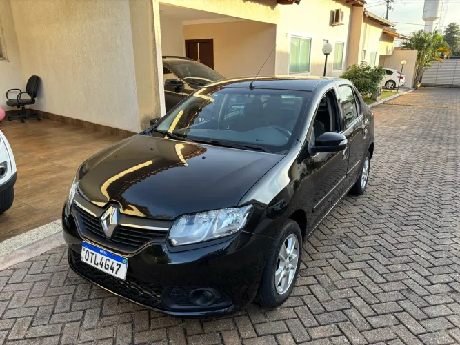 Renault Logan Dynamique Hi-flex 1.6 8V 4P 2015