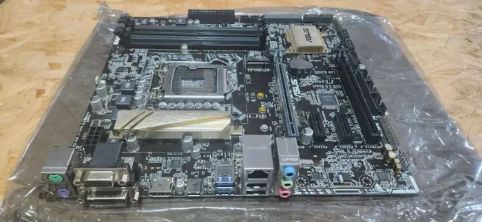 Placa-Mãe ASUS Z170M-PLUS/BR LGA 1151 DDR4 - Usada