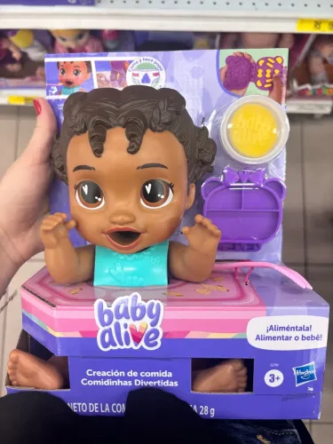 Boneca baby alive ?alimentar o bebê?