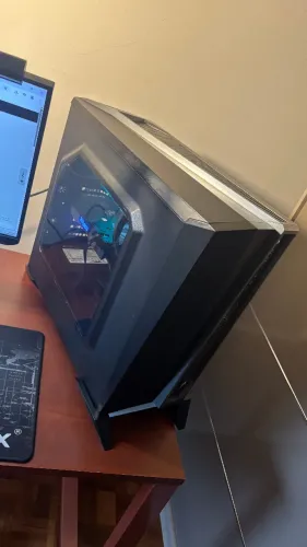 Gabinete PC Gamer i5 8400, 16 GB Ram com Placa de Video RTX 2060