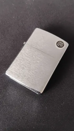 ZIPPO NOVO COM ETIQUETA 