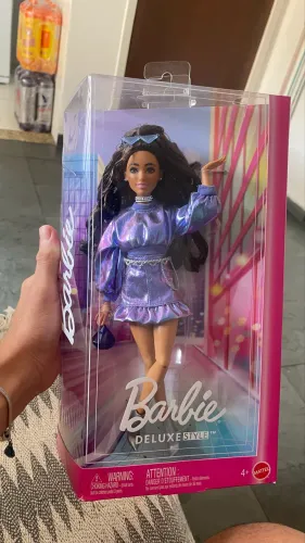 Barbie Deluxe style morena