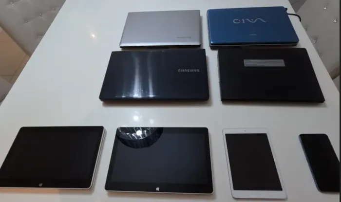 Notebook + Tablet + Celular (Lote de T.I.)