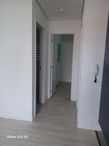 Imóvel para aluguel possui 42 metros quadrados com 2 quartos em Vila Matilde - São Paulo -