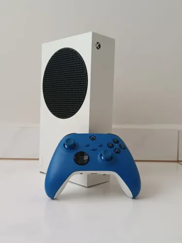 Vendo X-box series S com controle
