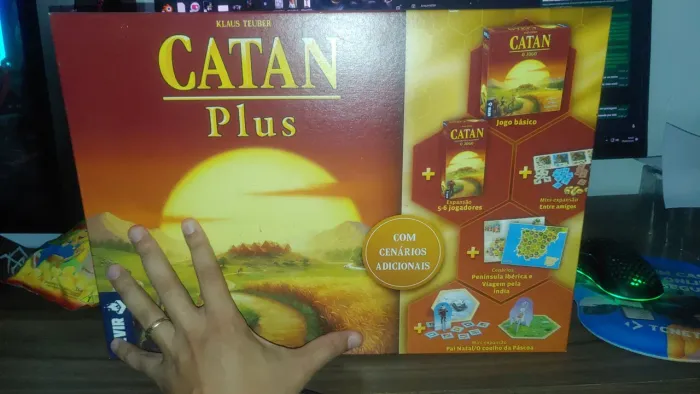 Jogo Catan Plus em português