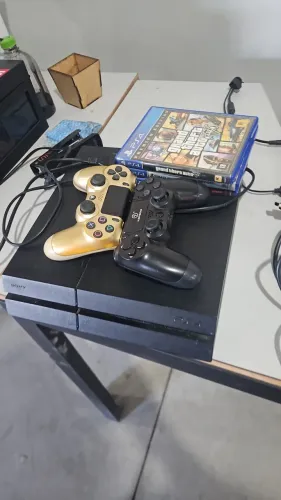 Play station 4 Slim