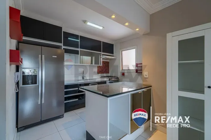 Apartamento a venda com 3 quartos e 2 garagens em Campinas/SP.