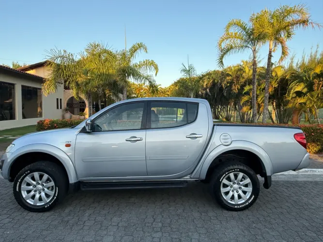 Mitsubishi L200 Triton HPE 3.2 CD TB Int.diesel AUT 2012