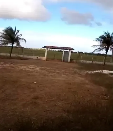 Sítio 80x100 próximo à entrada pra Pureza
