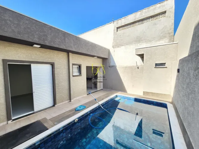 Casa para Locação em Atibaia, Nova Atibaia, 3 dormitórios, 1 suíte, 3 banheiros, 2 vagas
