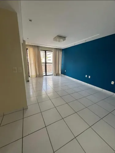 Apartamento no Tirol, 3/4, disponível para locação por R$3.500,00