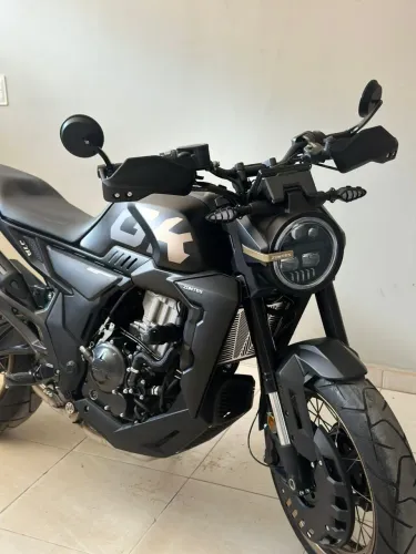 Moto Zontes Suzuki GK350 em estado de zero!