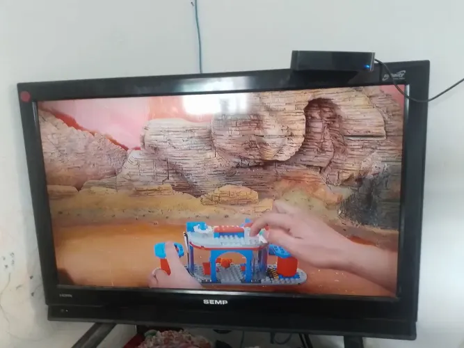 Tv 32p semp + box 