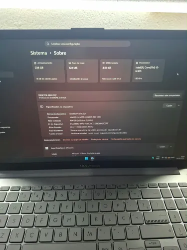 Notebook Asus 15.6"|Intel Core I3 13th|SSD NVME 256 GB|4 GB RAM DDR4| (Na caixa)