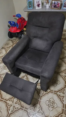 Poltrona Reclinável