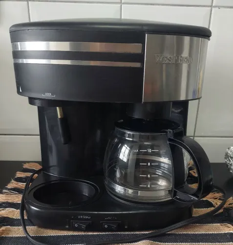 Máquina de café expresso West Bend