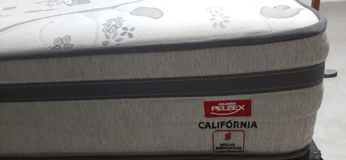 Cama Box Casal molas ensacada