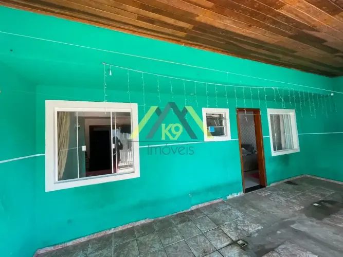 CASA DE FRENTE PARA RUA NO PALOMA EM COLOMBO