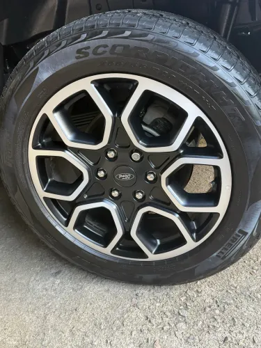Pneu Original Ranger Limited 2025