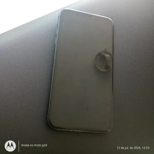 iPhone 11 64g preto