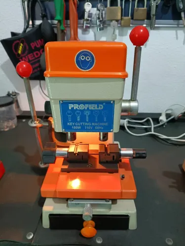 Máquina copiadora de chaves pantográca 110V