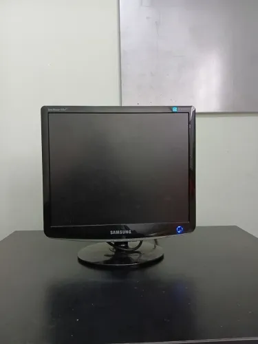 Monitor 17 polegadas