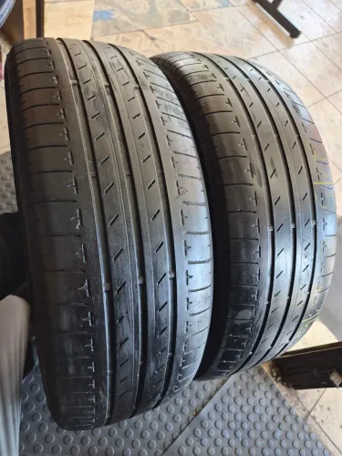 2 pneus 215/60/16 Bridgestone original não reaberto (300 em 3×  no ct