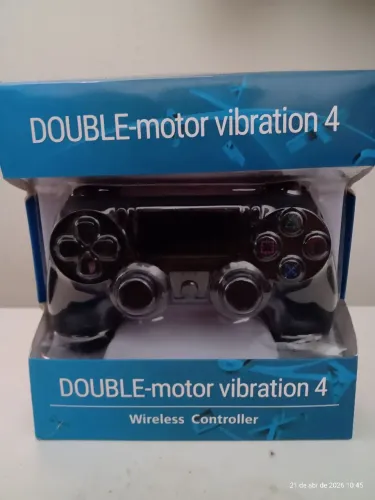 Controle Playstation 4 e PC.
