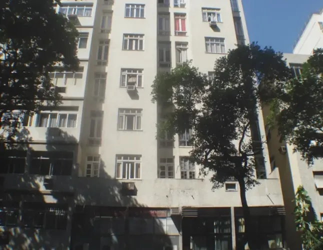 ÓTIMO APARTAMENTO À VENDA DE 2 QUARTOS NA RUA BARATA RIBEIRO N° 87 - COPACABANA