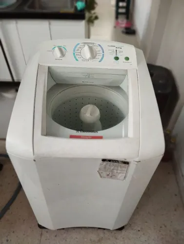 Lavadora Electrolux turbo economia 9kg LTE09
