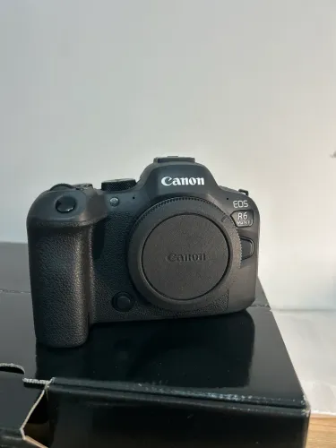 Câmera Cânon R6 Mark II Mirrorless 98% Nova 3 Meses de uso