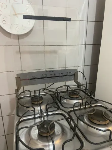 Fogão 4 bocas Brastemp usado