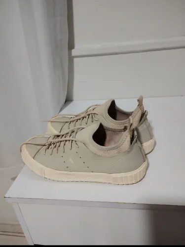 Tênis reserva astral em couro Off White