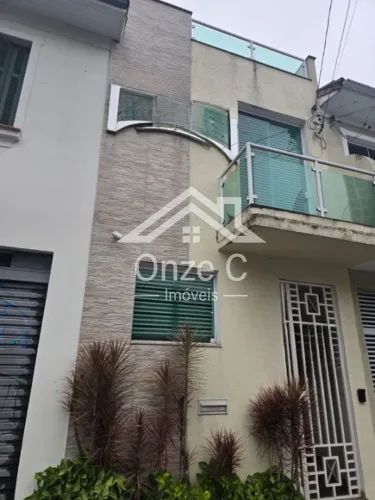 Casa Comercial à Venda em Santana, São Paulo-SP: 4 Salas, 3 Banheiros, 120m² de Área