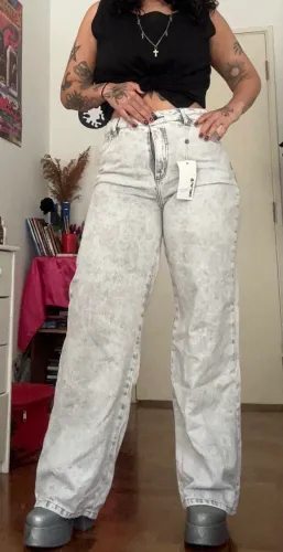 Calça jeans cinza